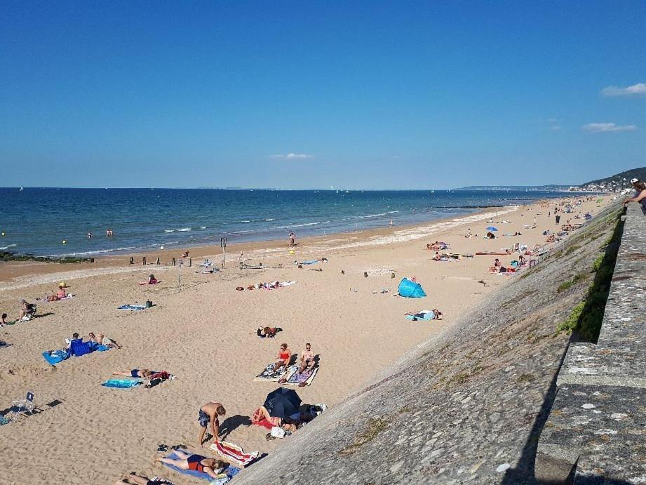 "Magnifique 2 Pieces " 150M Plages Et 500M Centre De Cabourg Exterior foto